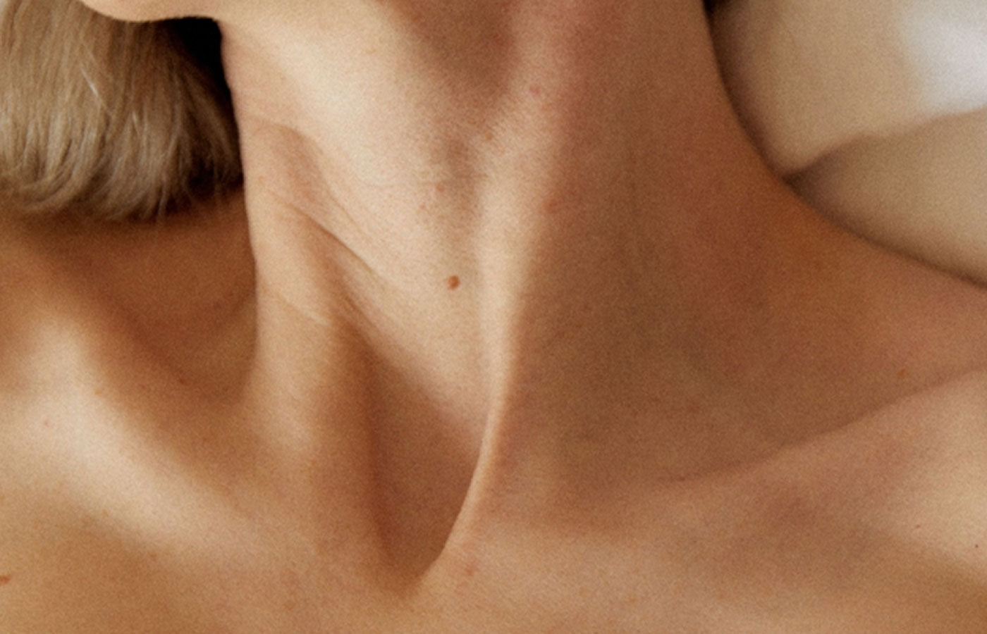 AUTEUR Journal: Neck and Décolleté Skincare: Why This Area Ages Faster and How to Treat it.