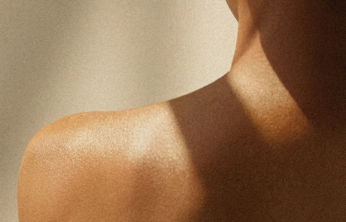 AUTEUR Journal: What Are Exosomes in Skincare? The Science Behind Cellular Communication