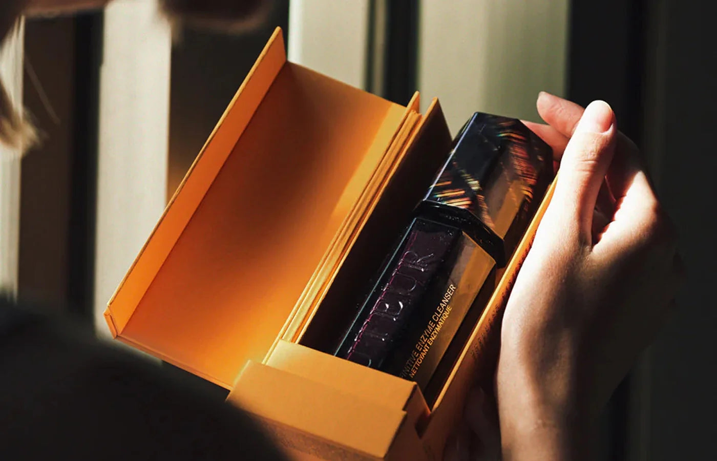 The Complete Guide to Peptides in Skincare: Types, Benefits, and How They Work.