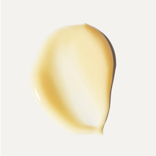 AUTEUR Definitive Retinol Serum golden texture close-up